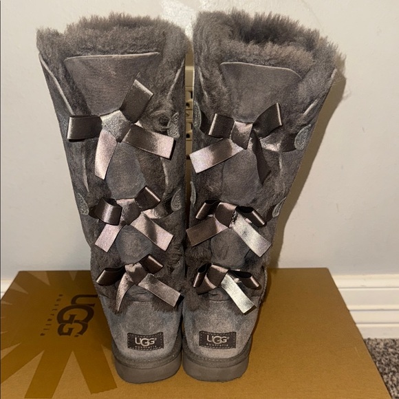 UGG Charcoal Boots with Satin Bows - Picture 1 of 4